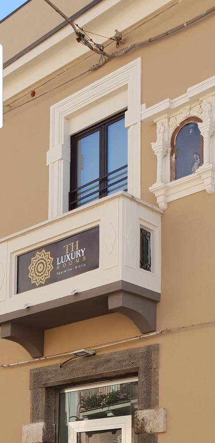Th Luxury Rooms & Apartment Giardini Naxos Exterior photo